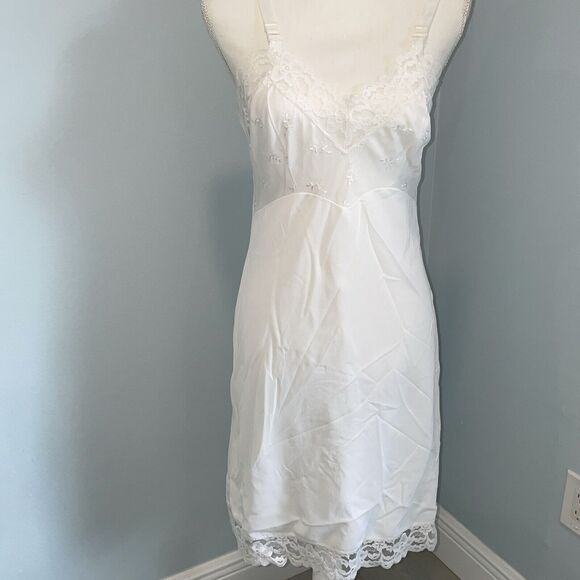 Vintage White Lace Nylon Slip Dress Nightgown Bridal Wedding Honeymoon No Tag - Picture 1 of 12